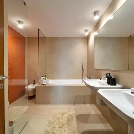 Apartment Luxury Beachfront - Quite Area, 100 Sqm *
