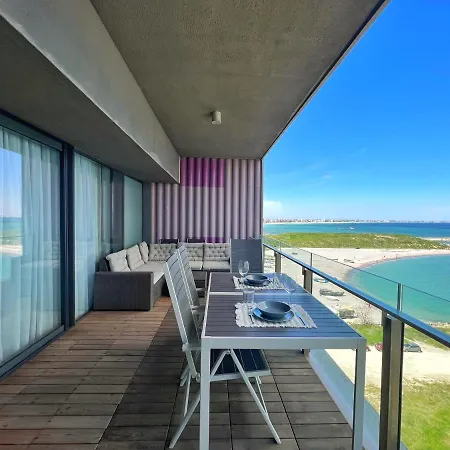 Luxury Beachfront - Quite Area, 100 Sqm * Constanta