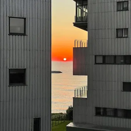 Apartment Luxury Beachfront - Quite Area, 100 Sqm Constanta